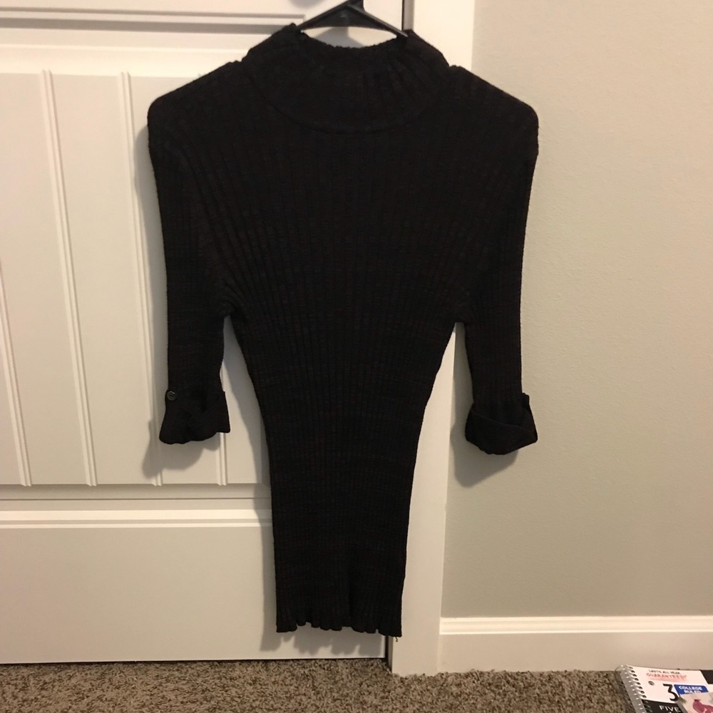 Colored form fitting top